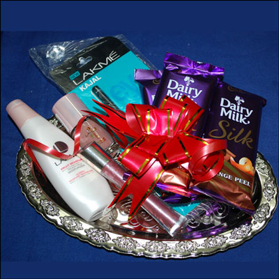 "Lakme Beauty Kit - code08 - Click here to View more details about this Product